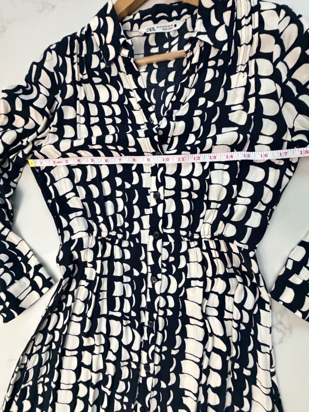 Zara Black and Cream Printed Midi Dress - Picture 3 of 13